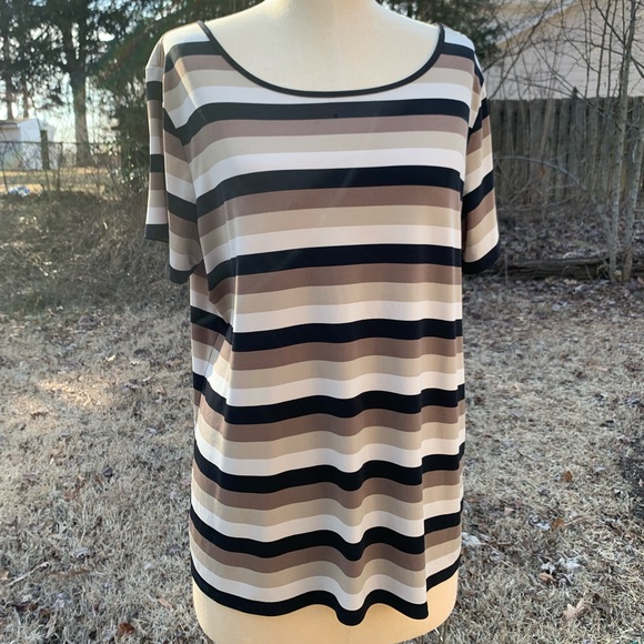 Vintage Stretchy Stripe Tee - Picture 7 of 8